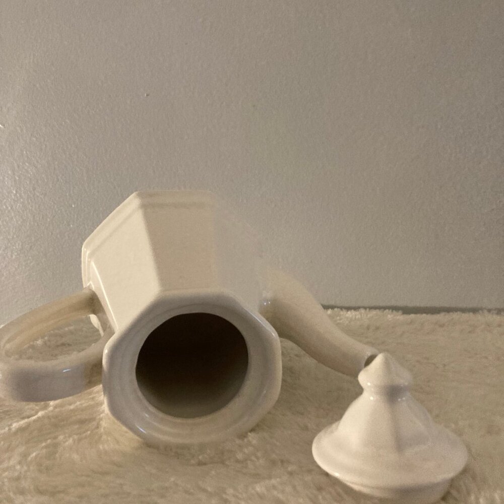 Pfaltzgraff "Heritage White" Coffee/Tea Pot w/Creamer & Sugar - Picture 7 of 8